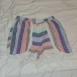 Women's Multicolor Lace Trim Shorts